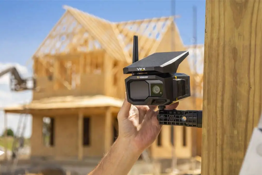 Construction & Real-Time Tracking